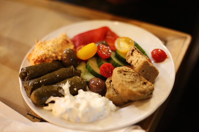 Nightlife Athens Tour inc. rooftops, tastings & 3 drinks - Who should book this Athens night tour