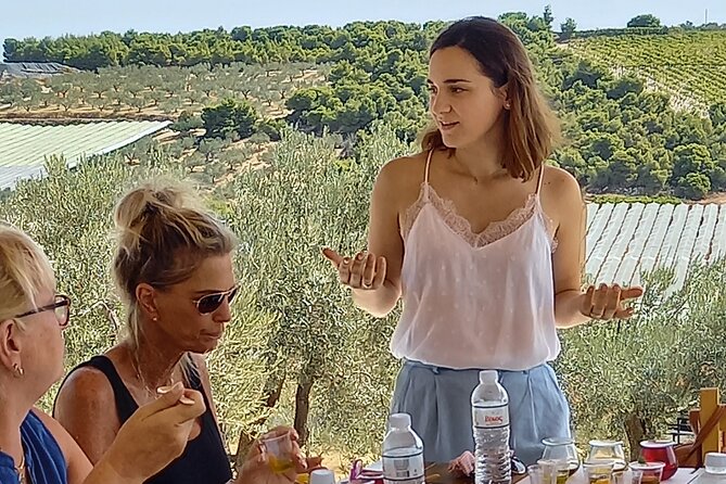 Olive Oil Tour & Tasting with sommelier -Kalentzi, Athens daytrip - Pairing olive oil with a small Greek meze