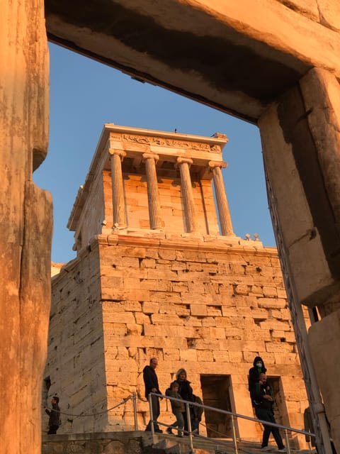 Parthenon & Acropolis Guided Tour in Spanish -Option Tickets - The Temple of Athena Nike