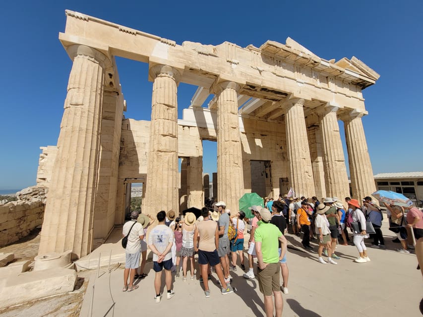 Parthenon & Acropolis Guided Tour in Spanish -Option Tickets - The Erechtheion and the famous Caryatids