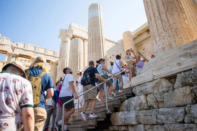 Parthenon & Acropolis Museum with Audio or Live Tour Option - Choosing between audio and live guiding
