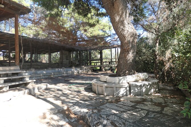 Philosophical Tour in Athens - The Prison of Socrates and Plato’s cave