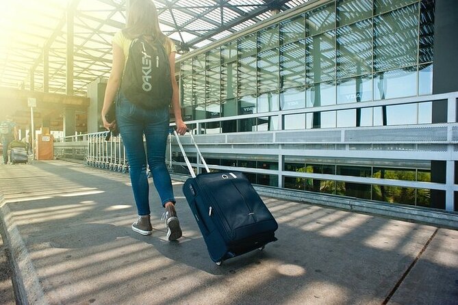 Piraeus Port/Hotels to Athens Airport Private Transfer-Meet&Greet - Who will get the most from this transfer