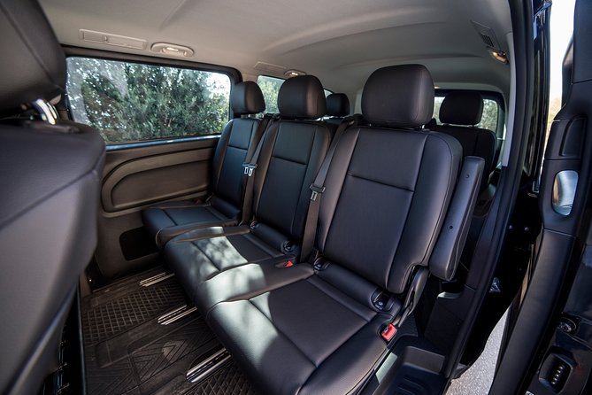 Piraeus port to Athens hotels Private arrival transfer - The main drawback is destination and timing