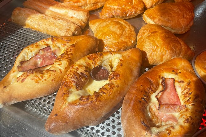 Piraeus Street Food Walking Tour - Start with Greek breakfast, not just a pastry sample