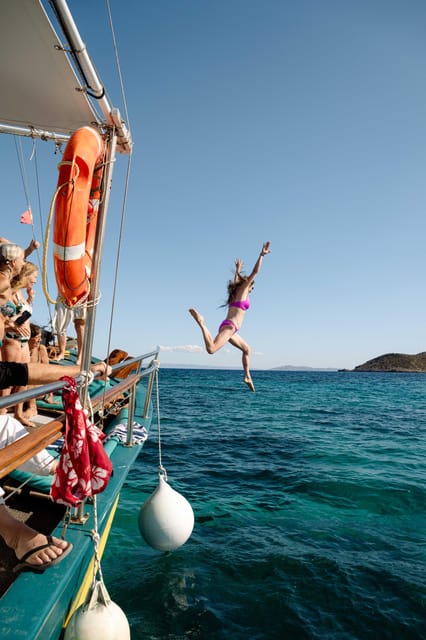 Porto Rafti: Athens Cruise Tour with Mediterranean BBQ - Who will enjoy this Porto Rafti cruise?