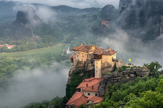 Private 2 day Meteora Photo Tour from Athens by train - Kalambaka after the sun goes down