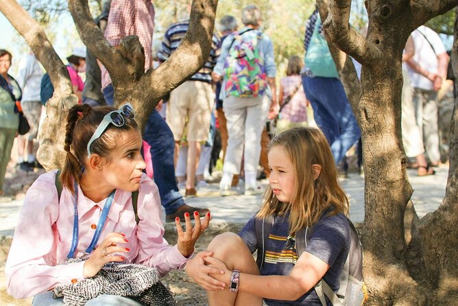 Private Acropolis for Families Tour - A guide who can adjust to different ages