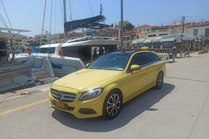 "Private Airport Transfer: Athens Airport to/from Piraeus Port" - The roughly 50-minute ride across Athens