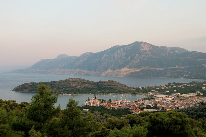 Private Boat Day-Trip to Palaia Epidavros, Aegina and Moni - What the private boat adds