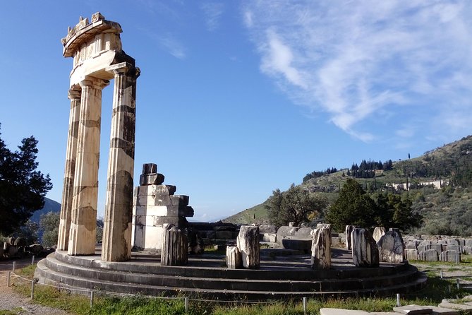 Private Delphi and Hosios Loukas Monastery - Great Lunch and Drinks Included - The Delphi Archaeological Museum and its remarkable Charioteer