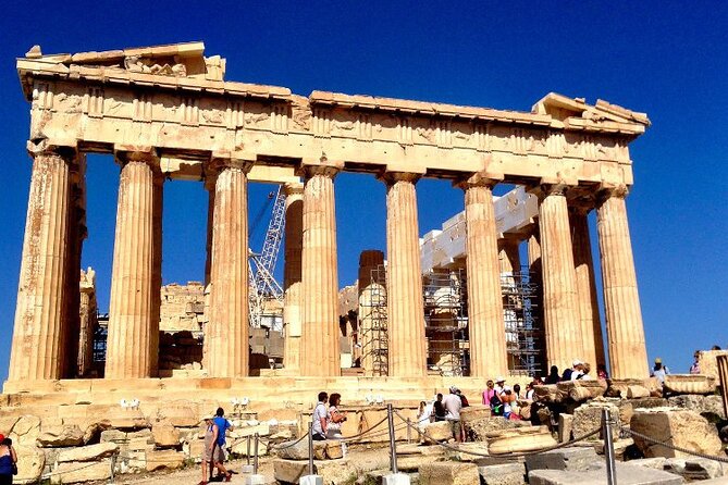 Private local tour of the Acropolis Hill and the New Acropolis Museum - Climbing the Acropolis with a private guide