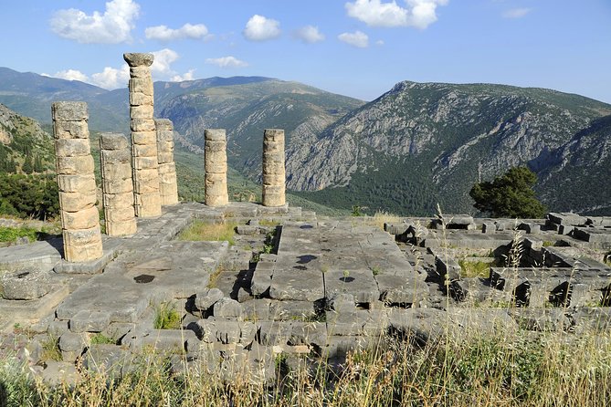 Private Tour of Delphi & Arachova from Athens - Arachova brings the day back to modern Greece