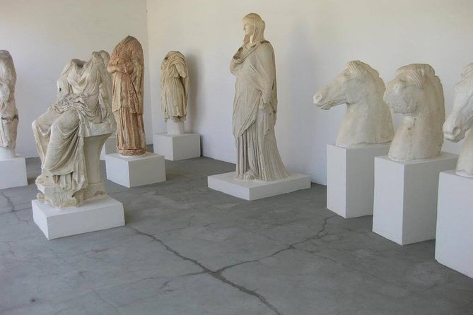 Private Tour of Epidaurus, Ancient Corinth & Isthmus Canal From Athens - Acrocorinth, a fortress above the ancient city