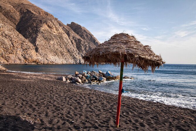 Private Tour: Santorini Highlights with Akrotiri - Perissa and the Black Beach