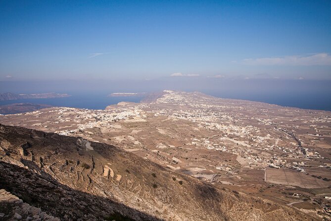 Private Tour: Santorini Highlights with Akrotiri - Oia for one hour: famous for good reason