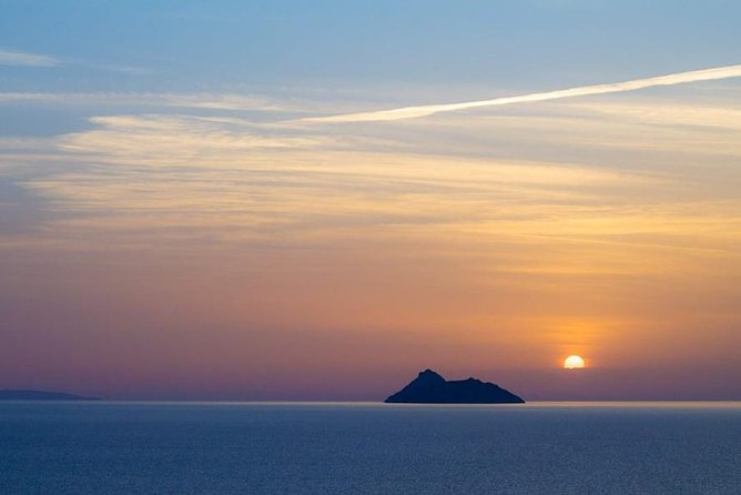 Private tour to Cape Sounio with exquisite meal at Vouliagmeni - Lunch or dinner at Ithaki in Vouliagmeni