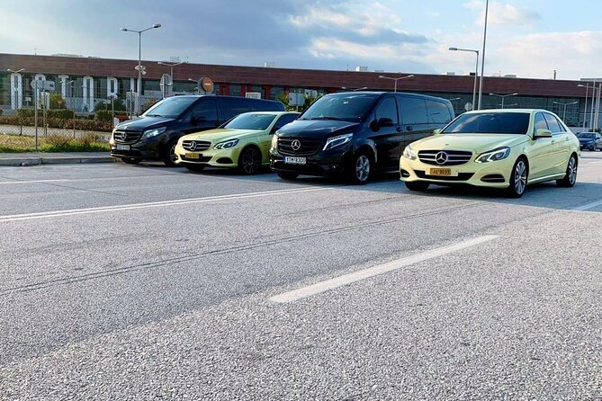 Private transfer Airport - Athens - Drivers Who Add More Than a Key and a Receipt