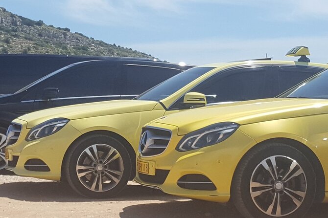 Private Transfer from Piraeus Port to Athens City - Finding your driver without port confusion
