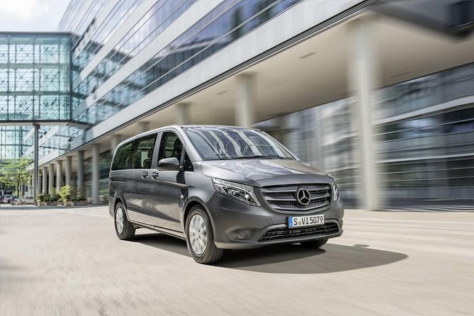 Private Transfer from/to Athens Airport/Hotel in Athens - The human service is the strongest point