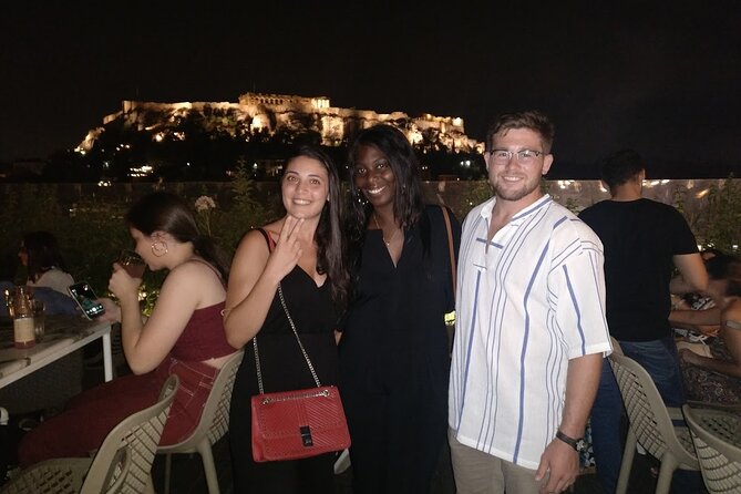Rooftop Bar Hopping with Local Friends - Who should book this rooftop evening?