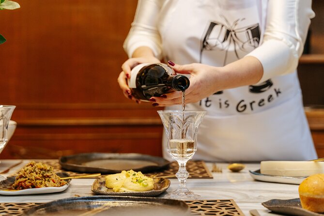 Santorini Dinner Class with Margarita in Athens - Santorini wines from Assyrtiko to Mavrotragano