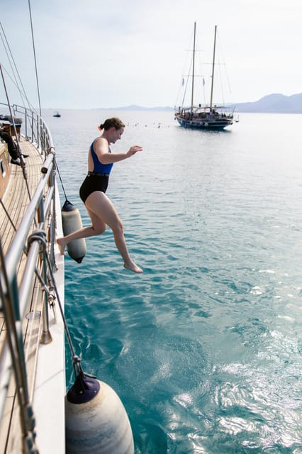 Sunset Dinner Cruise: Swim Stop, Drinks & Onboard Dining - Who Will Enjoy This Cruise Most