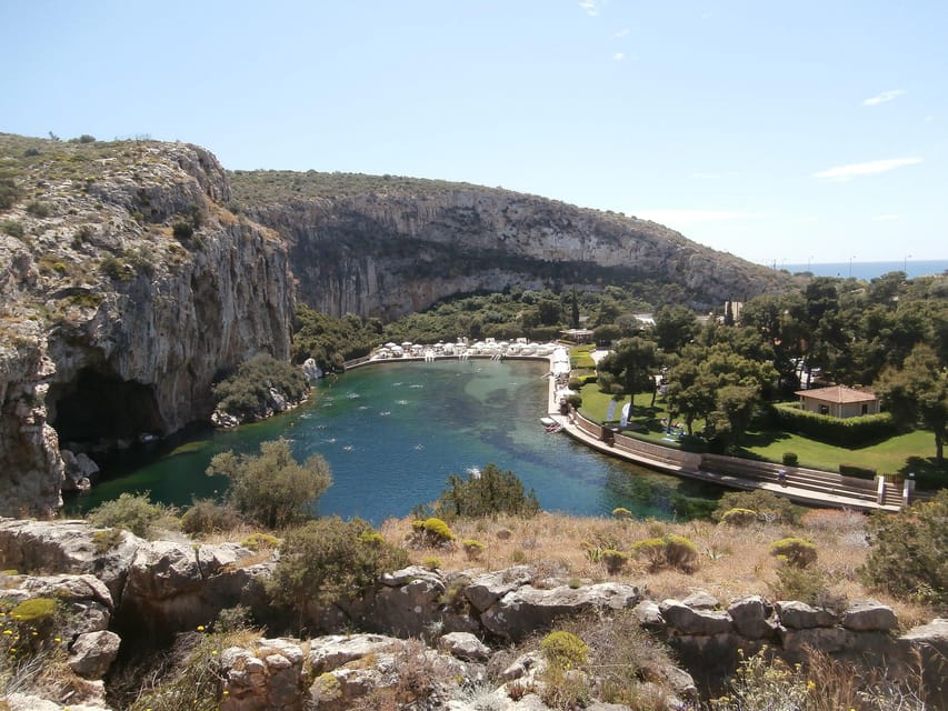 Temple of Poseidon - Vouliagmeni Lake and the first photo stop