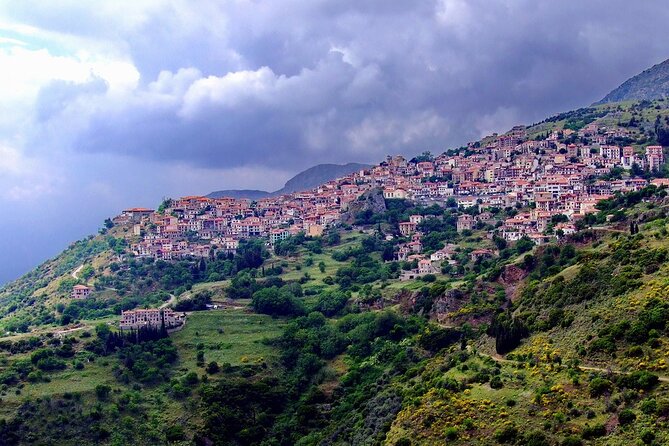 Thermopylae, Meteora and Delphi Private Full Day Tour - Snacks, comfort, and practical preparation