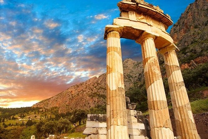 Thermopylae The battle of the 300 Spartans & Delphi Day Tour - Delphi: the high point of the day