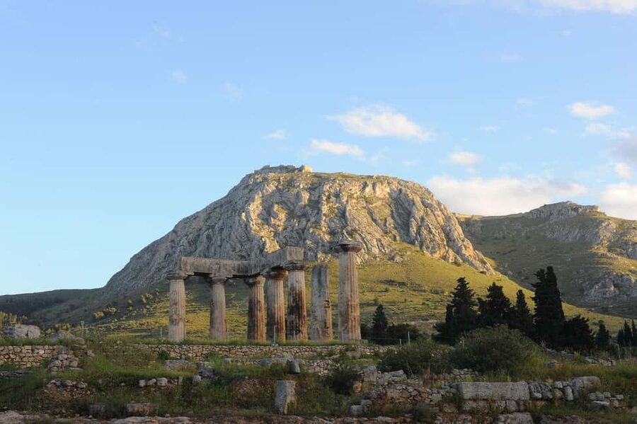 "Tour in Athens & Corinth:Highlights & Path of Apostle Paul" - What the driver can and cannot do
