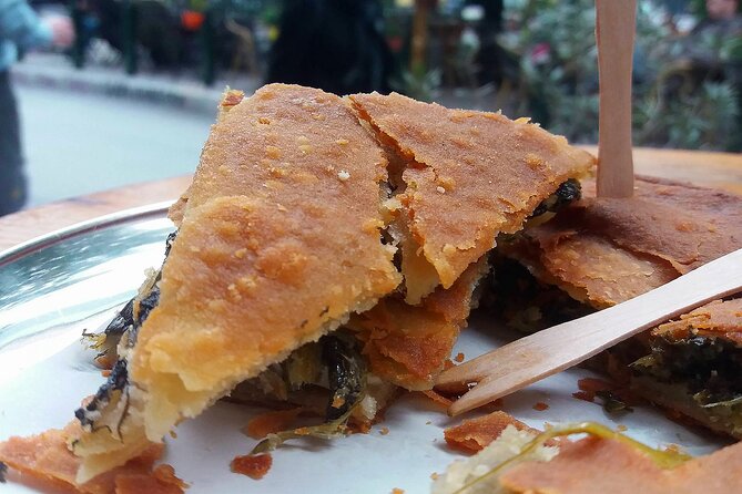 Traditional breakfast in markets with olive oil and honey tasting - Why a market breakfast is a smart start in Athens