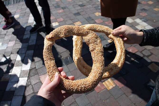 Traditional breakfast in markets with olive oil and honey tasting - Psiri brings the food into a social setting