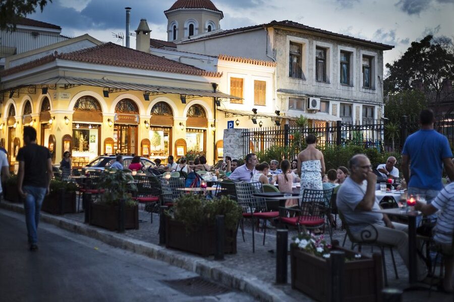 Twilight Athens Tour inc. rooftops, tastings & 3 drinks - Why Athens after dark works so well