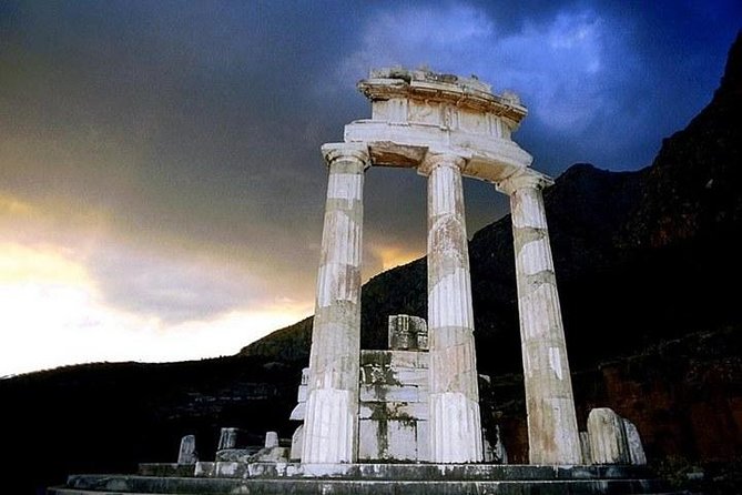 Visit Delphi the famous oracle! Explore the mysteries of the ancient world! - Why Delphi makes a strong day from Athens