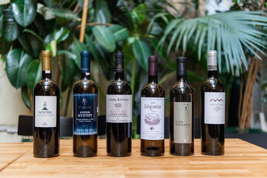 Wine and food pairing in Psyche Wine bar, near Syntagma - A Greek wine lesson in a tucked-away Athens bar