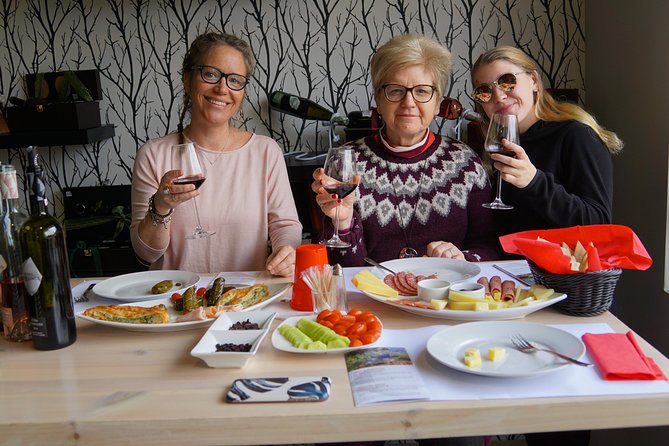 Wine Roads Private Day Tour: Corinth - Ancient Nemea & Wine Tasting - What this private Athens day trip is really like